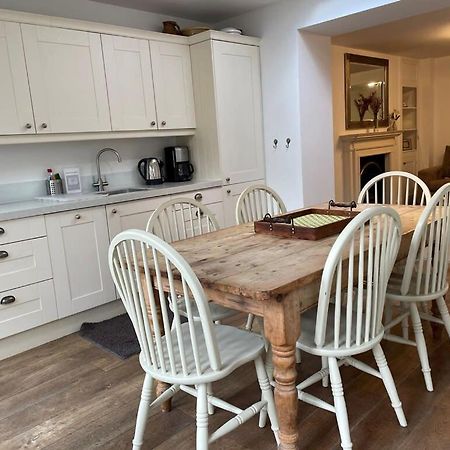Apartament Beautiful 3 Bed Basement Flat With Garden Bath Zewnętrze zdjęcie